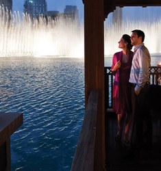 Guests overlooking the Dubai Fountain